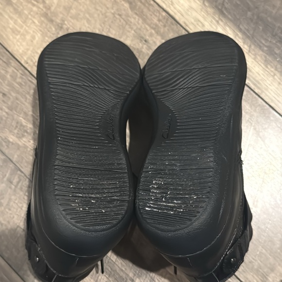 Authentic Clarks black ankle boots sz woman's 7 Wide - Picture 11 of 11